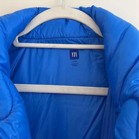 YZY Bright Blue Puffer - Picture 6 of 7